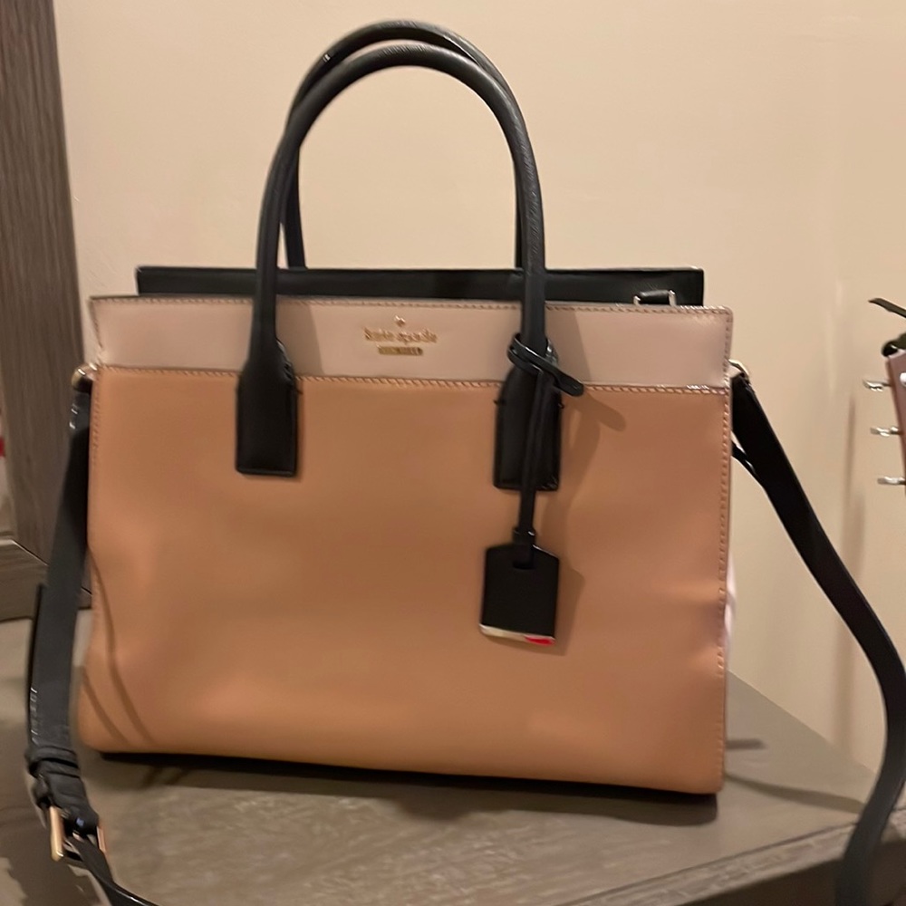 Kate spade purse with arm strap
